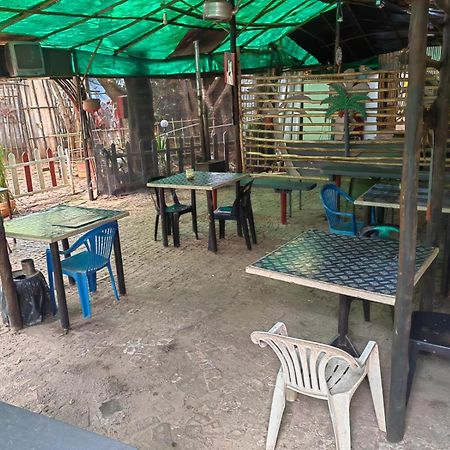 Paljas Backpackers Hotell Potchefstroom Eksteriør bilde