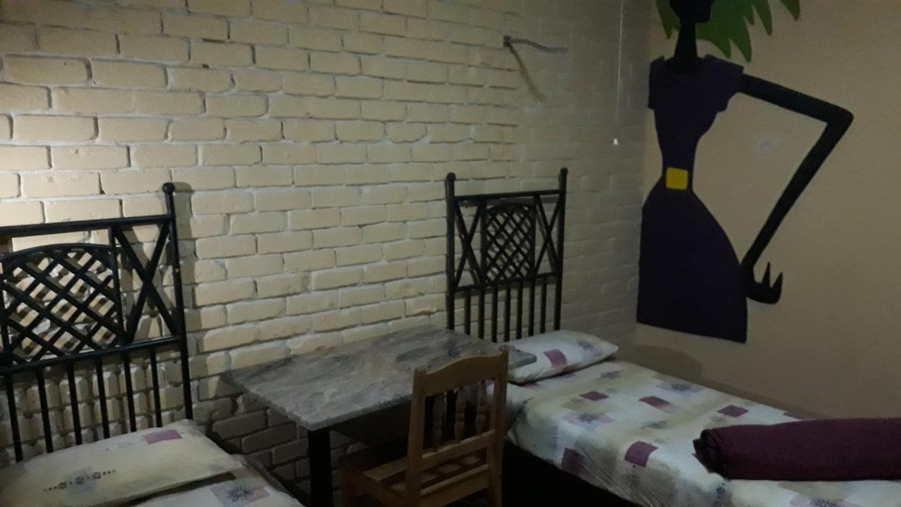 Paljas Backpackers Hotell Potchefstroom Eksteriør bilde