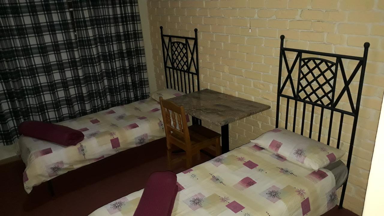 Paljas Backpackers Hotell Potchefstroom Eksteriør bilde