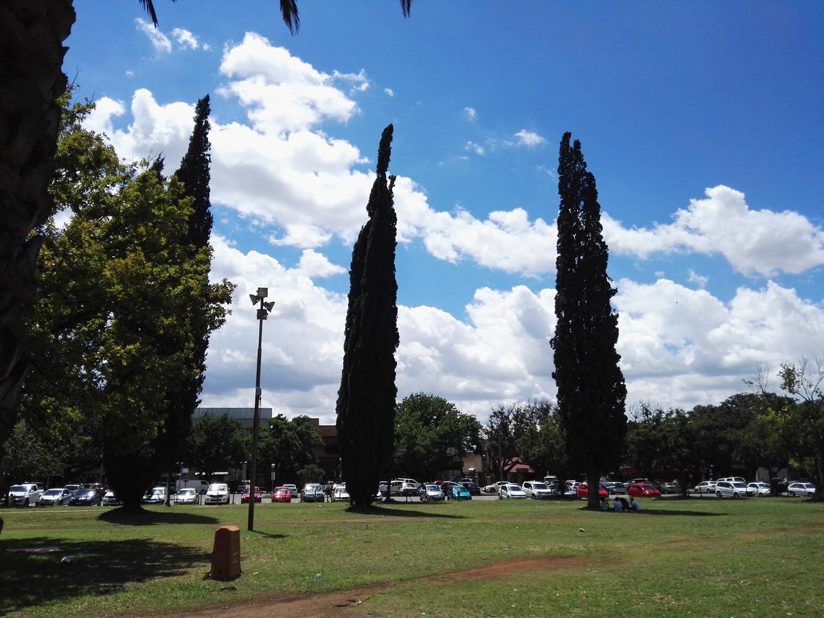 Paljas Backpackers Hotell Potchefstroom Eksteriør bilde