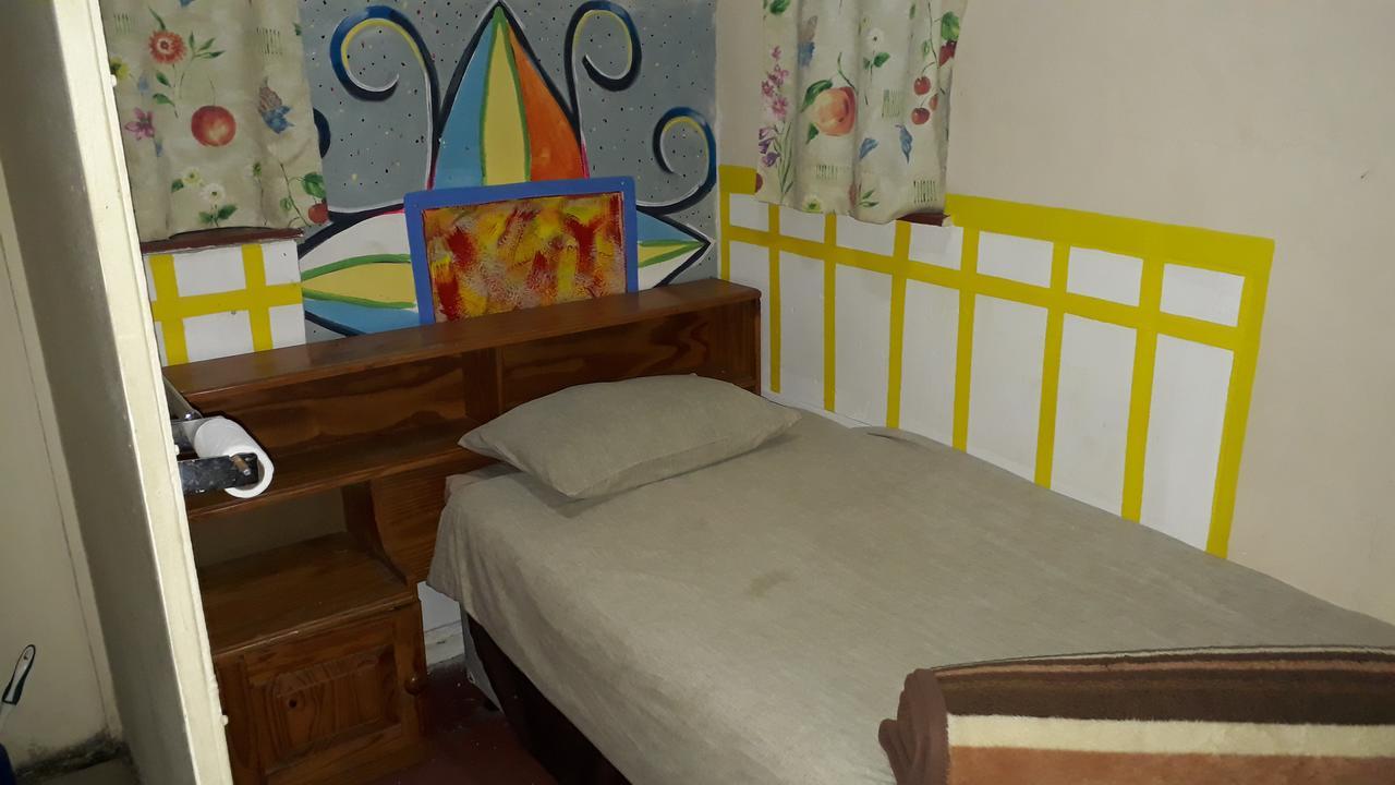 Paljas Backpackers Hotell Potchefstroom Eksteriør bilde